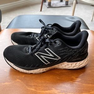 Men’s New Balance Fresh Foam 880 v11, size 11 running shoes